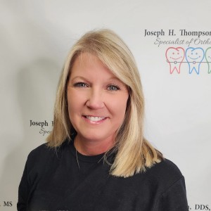 Susan Cisco300x300 Susan Cisco, ST in Huntington, WV | Dr Joseph H Thompson DDS MS INC.
